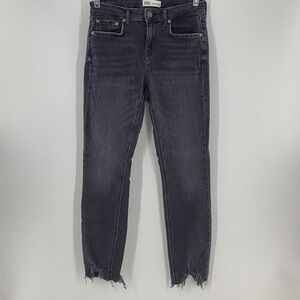 ZARA THE SKINNY IN BLACK PEARL RAW HEM JEANS SIZE 6 HIGH WAIST